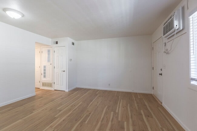 Floorplan - Cuming St Apartments