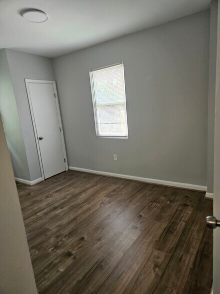 Bedroom - 3039 30th St SE