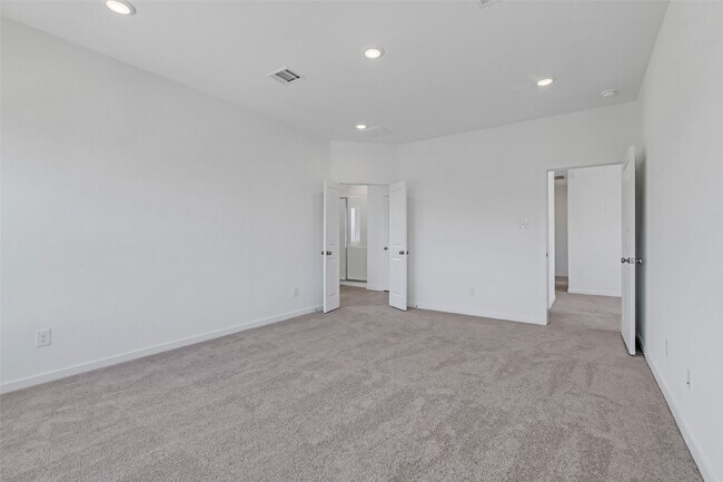 Building Photo - 27318 Sweetwater Bay Dr