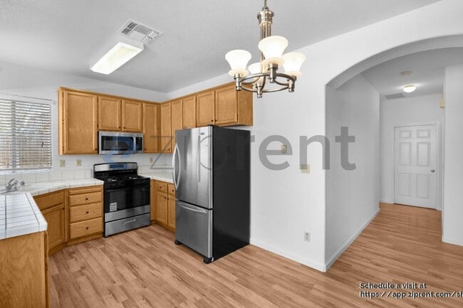 Building Photo - 1918 Ajay Dr