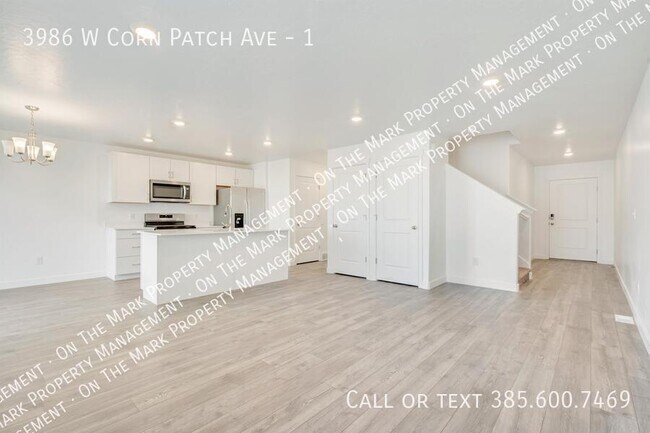 Building Photo - 3986 W Corn Patch Ave
