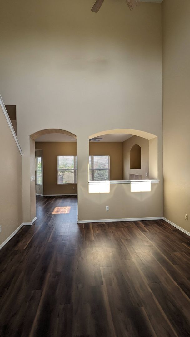 Building Photo - TWO STORY WITH FINISHED WALKOUT BASEMENT A...