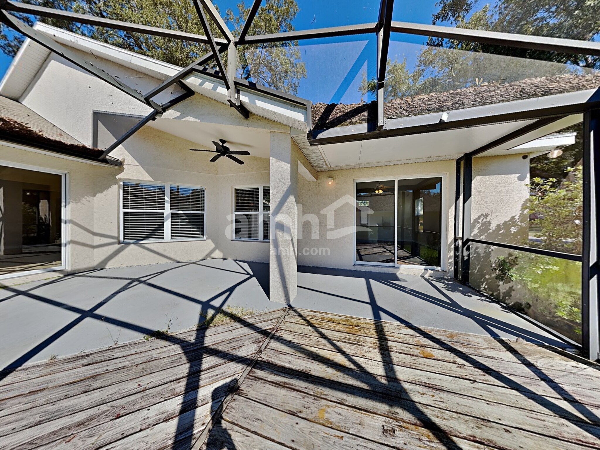 Building Photo - 2041 Ancient Oak Dr