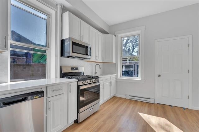 Building Photo - 409 6th St