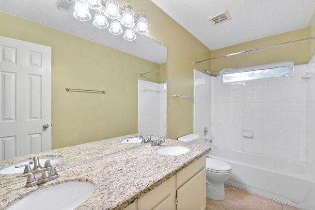 Building Photo - 9811 Arrowgrass Dr