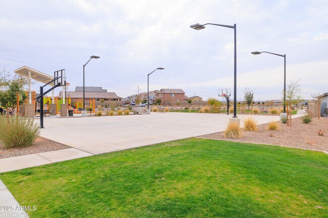 Building Photo - 6810 W Pedro Ln