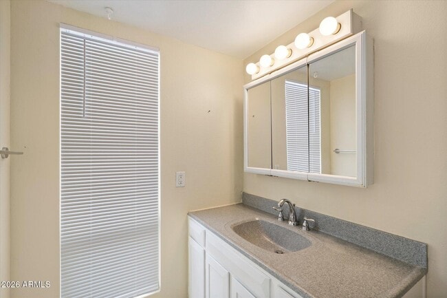 Building Photo - 8037 N 40th Ave