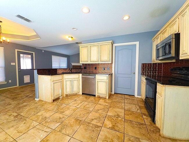 Building Photo - 3323 Mugsy Dr