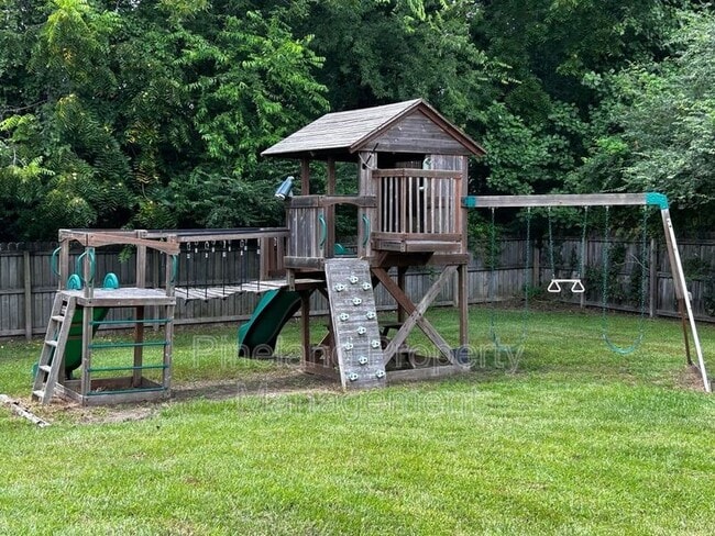 Building Photo - 1033- 164 Ladden Lane