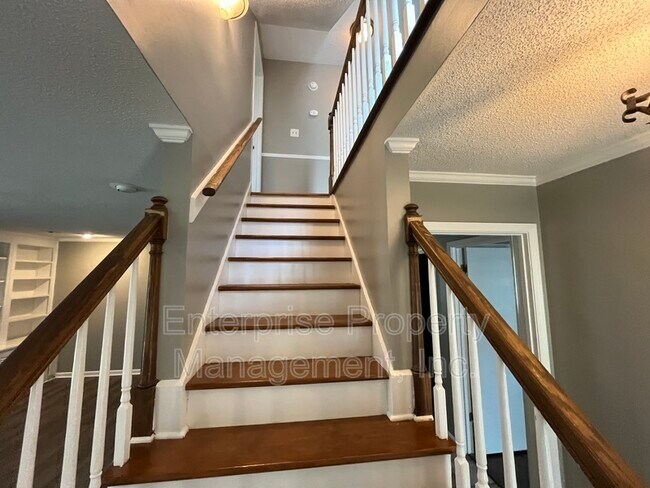 Building Photo - 1447 Tree Haven Cove