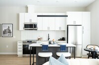 Building Photo - Elle