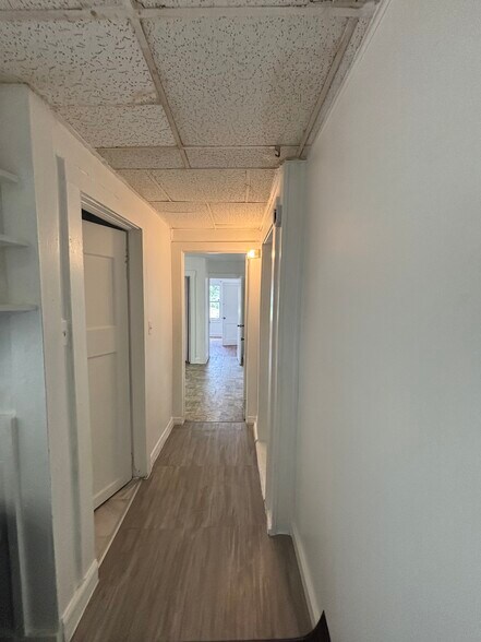 Building Photo - 8410 N Elmer St