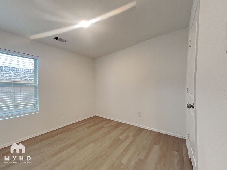 Building Photo - 26815 Wilderye Cv Ln