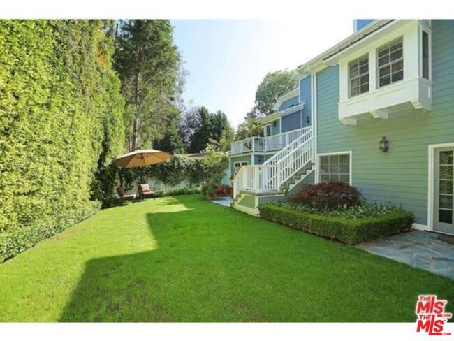 Building Photo - 334 Oceano Dr