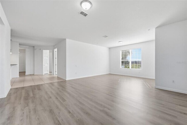 Building Photo - 3356 Robert Trent Jones Dr