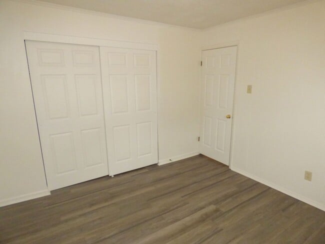 Building Photo - 308 Pursley Dr