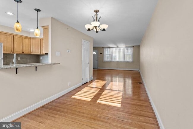 Building Photo - 4313 Deerpath Ln