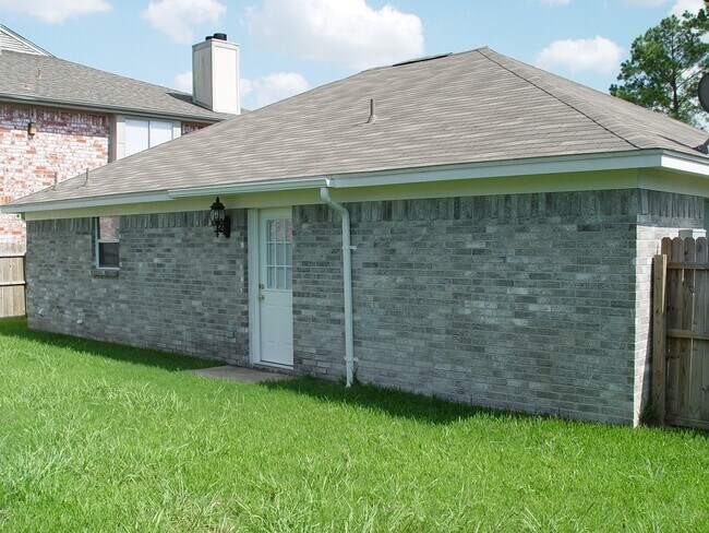 Building Photo - 5314 Tallowpine Terrace