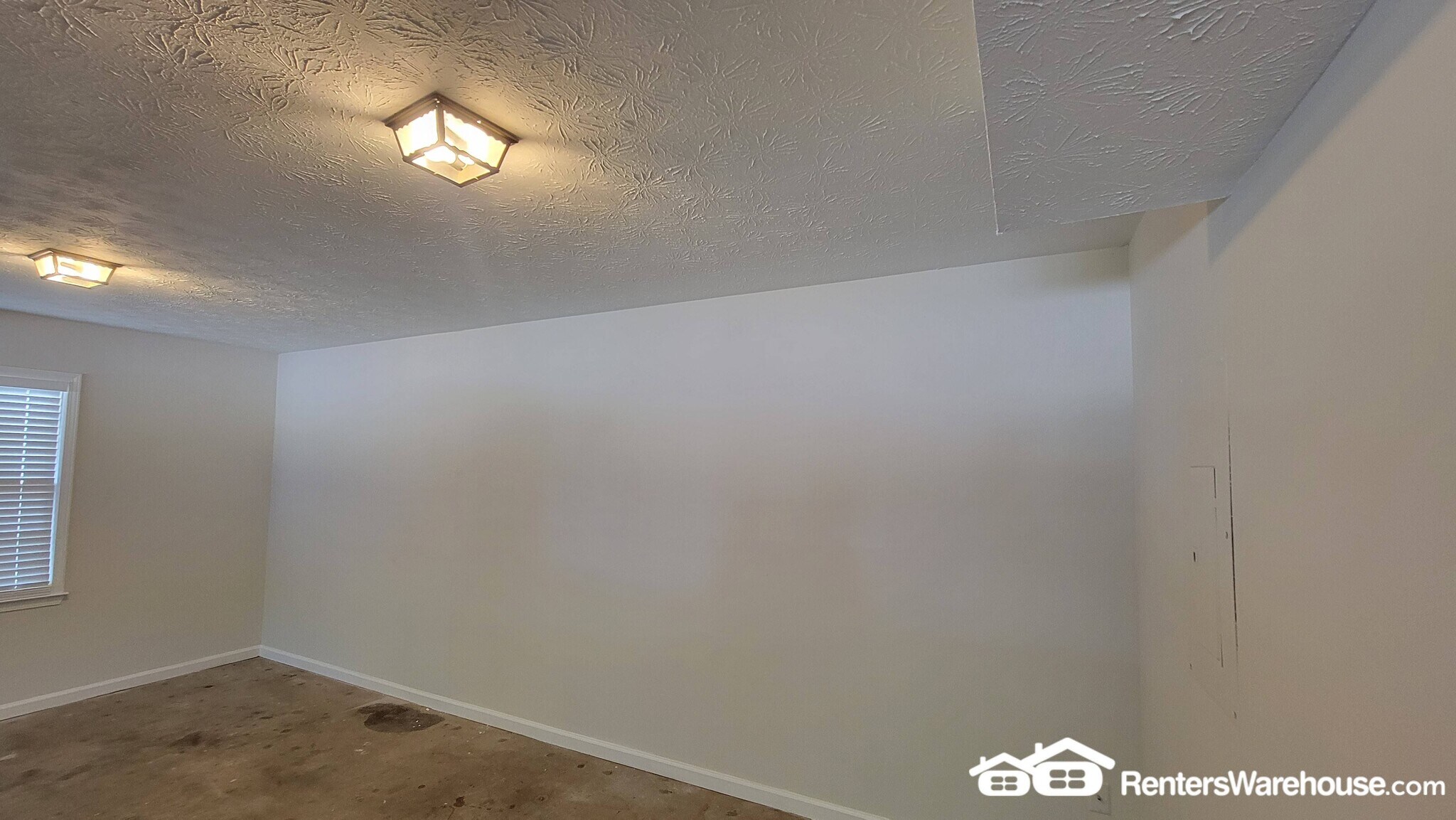 Building Photo - 2532 Mistletoe Ln SW