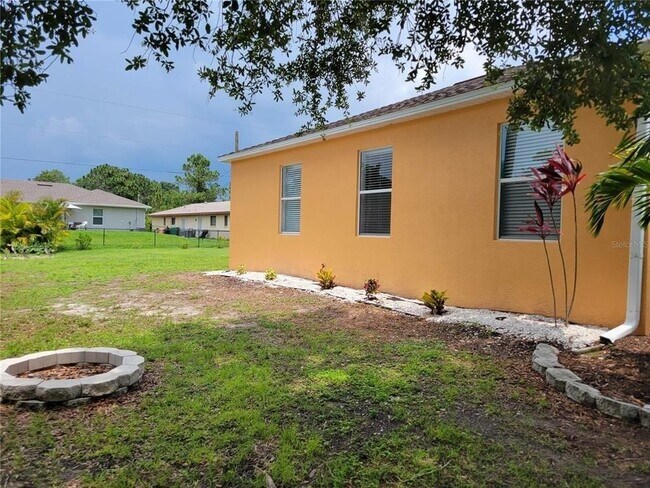 Building Photo - 11344 Baggot Ave