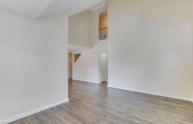 Building Photo - 1133 Lady Ashley Dr