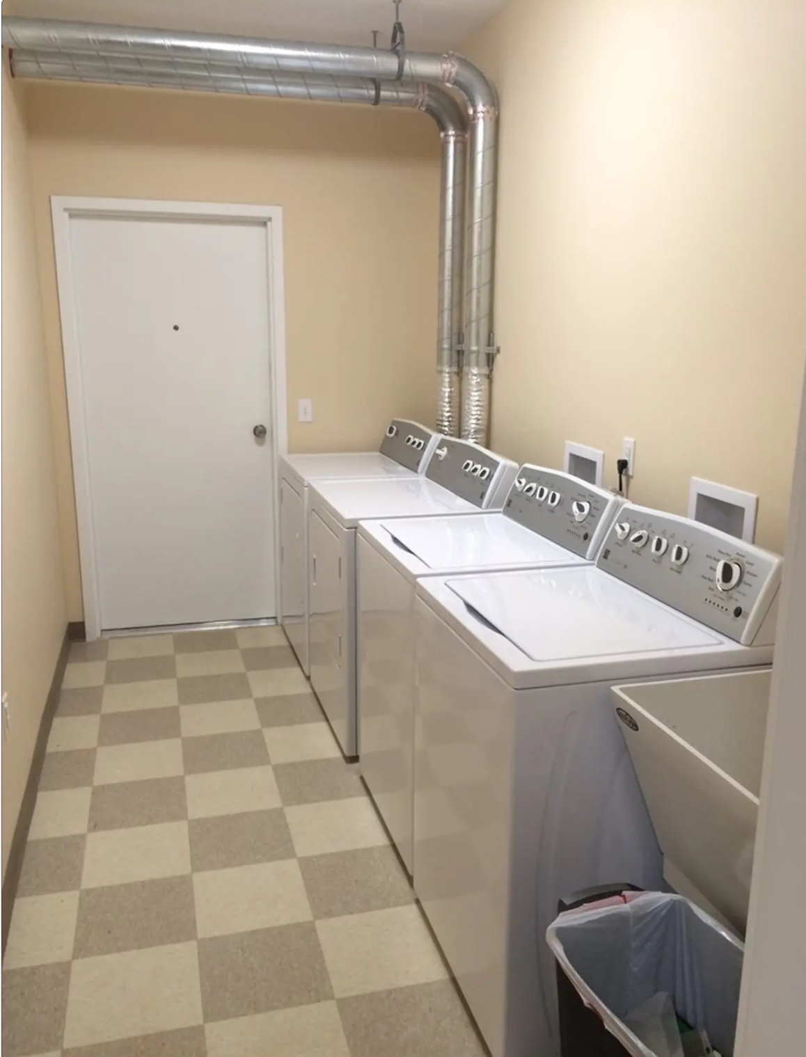 Laundry (non coin-op) - 14 Cunliffe Way