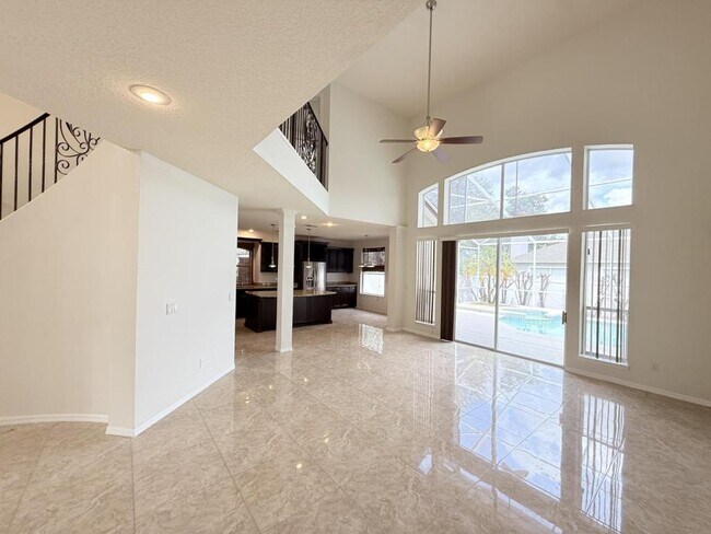 Building Photo - 8055 Glitter Ct