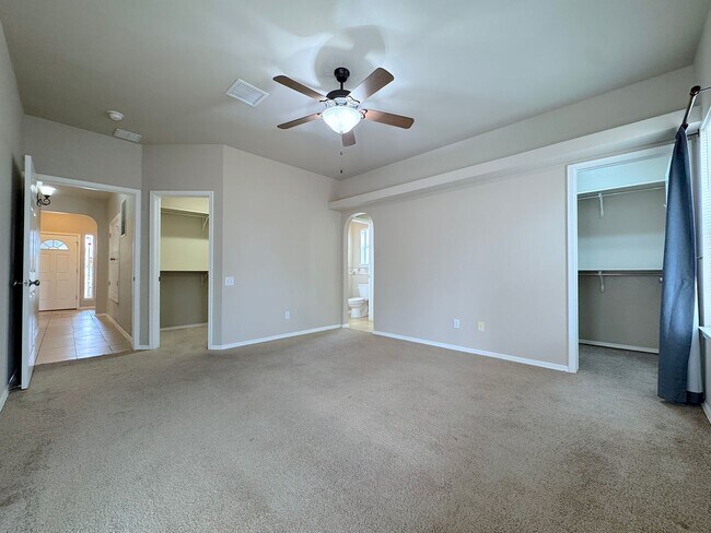 Building Photo - Northeast El Paso 3 Bed/2 Bath Refrig A/C