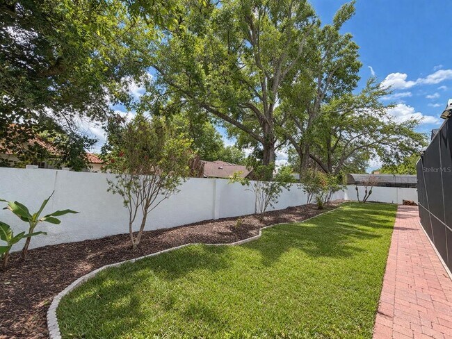 Building Photo - 7705 Apple Tree Cir