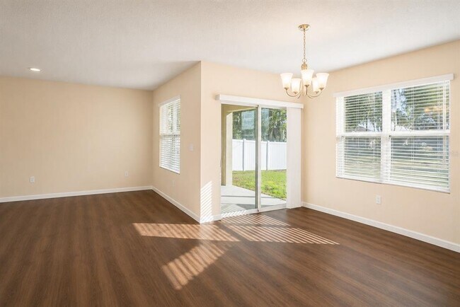 Building Photo - 1865 Jackson Oaks Dr