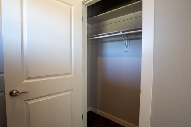 Building Photo - 3-bedroom, 2-bathroom home located in the beautiful Pea Ridge, AR