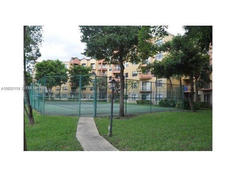Building Photo - 8215 Lake Dr