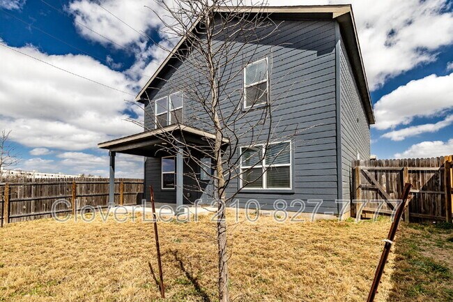 Building Photo - 6102 Walnut Wy