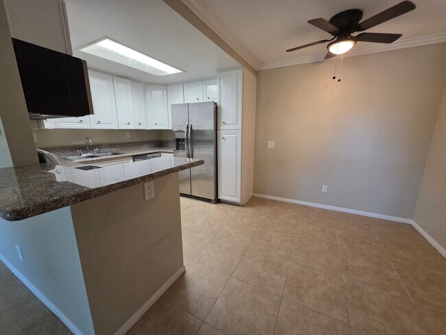 Building Photo - 204 Woodland Pkwy