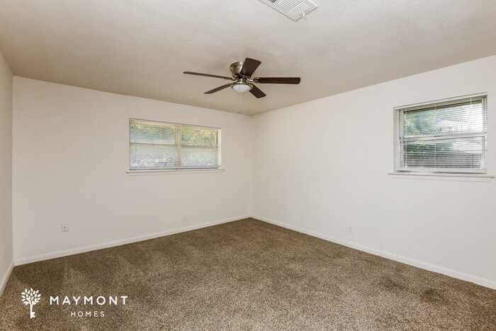 Building Photo - 1017 Locust St