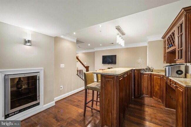 Building Photo - 12104 Guinevere Pl