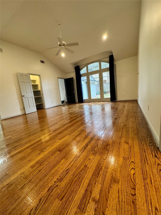 Building Photo - 3805 Piping Rock Ln