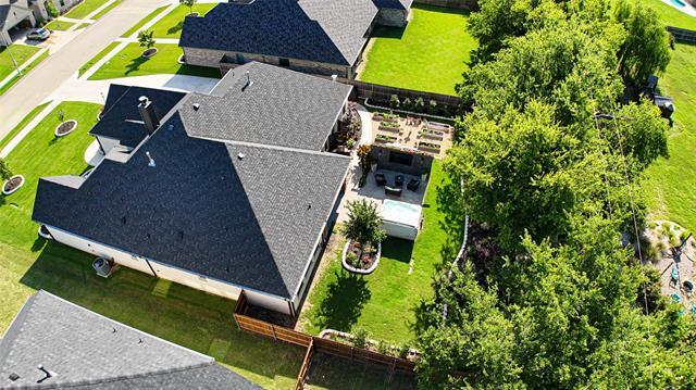 Building Photo - 1024 Whisper Willows Dr