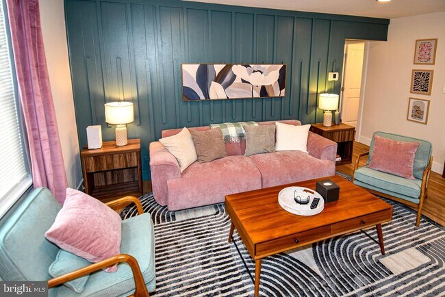 Building Photo - 503 Woodston Rd