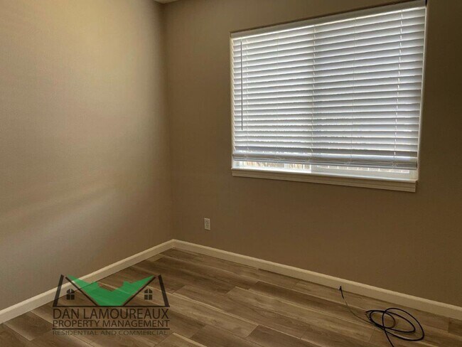 Building Photo - Freeman Street Duplex