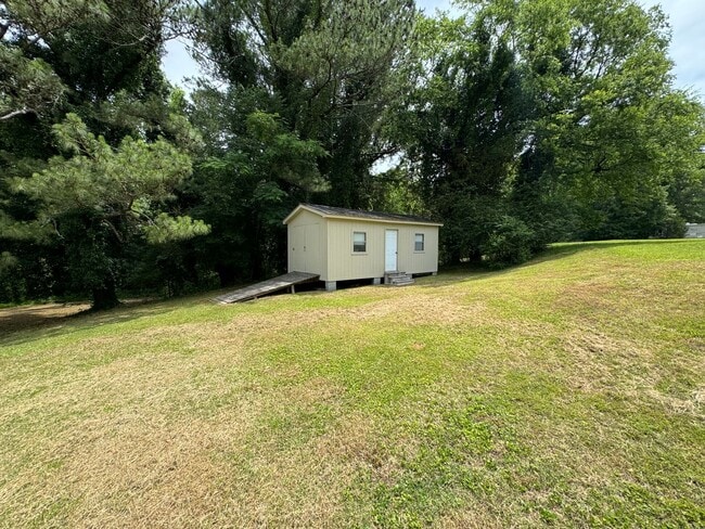 Building Photo - Large Historical 3/2 House in Summerville-$1,595