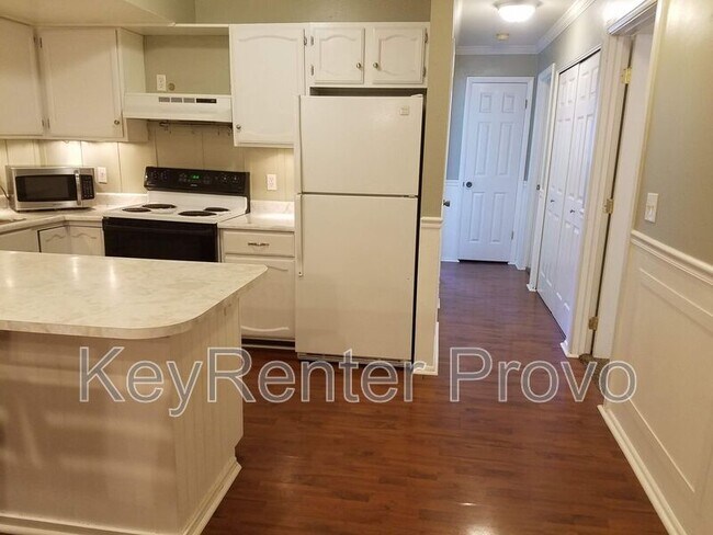 Building Photo - 1686 Hickory Ln