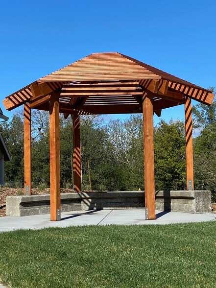Gazebo in Common Space - 2103 Stonefield Ln