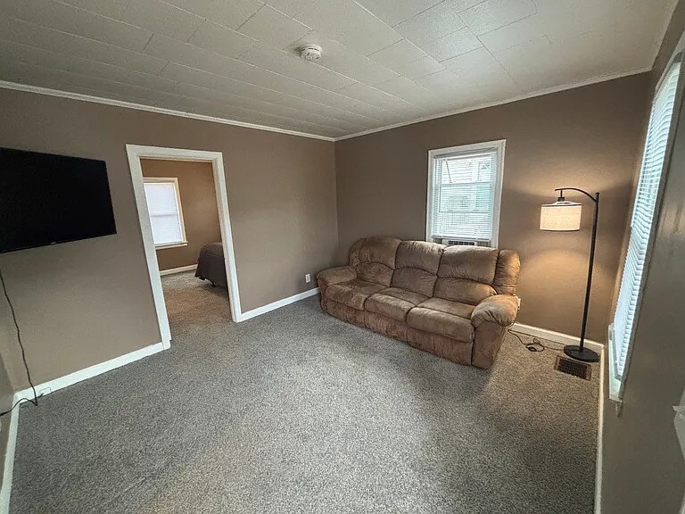 Building Photo - 1626 Florence Ln