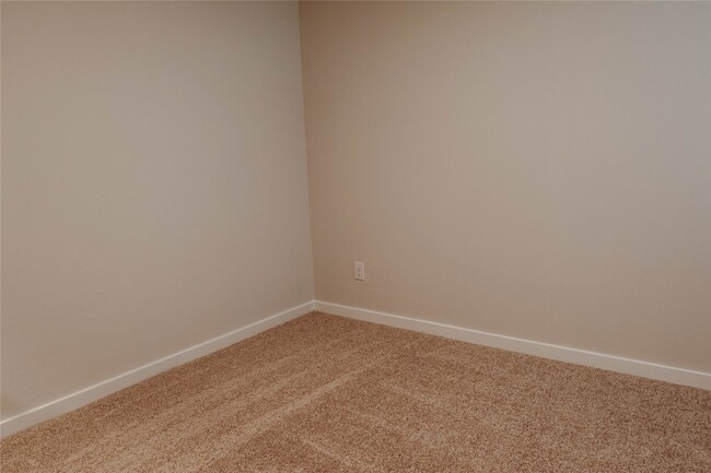 Building Photo - 8494 Sweet Cherry Ln