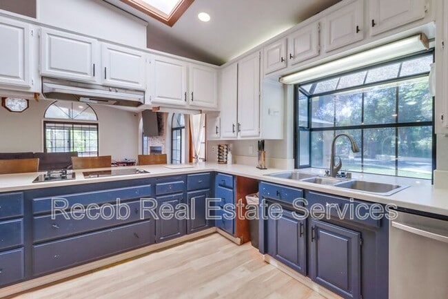 Building Photo - 3289 Altoro Ln