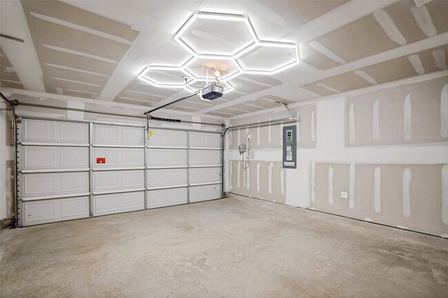 Building Photo - 5509 Flannel Ln