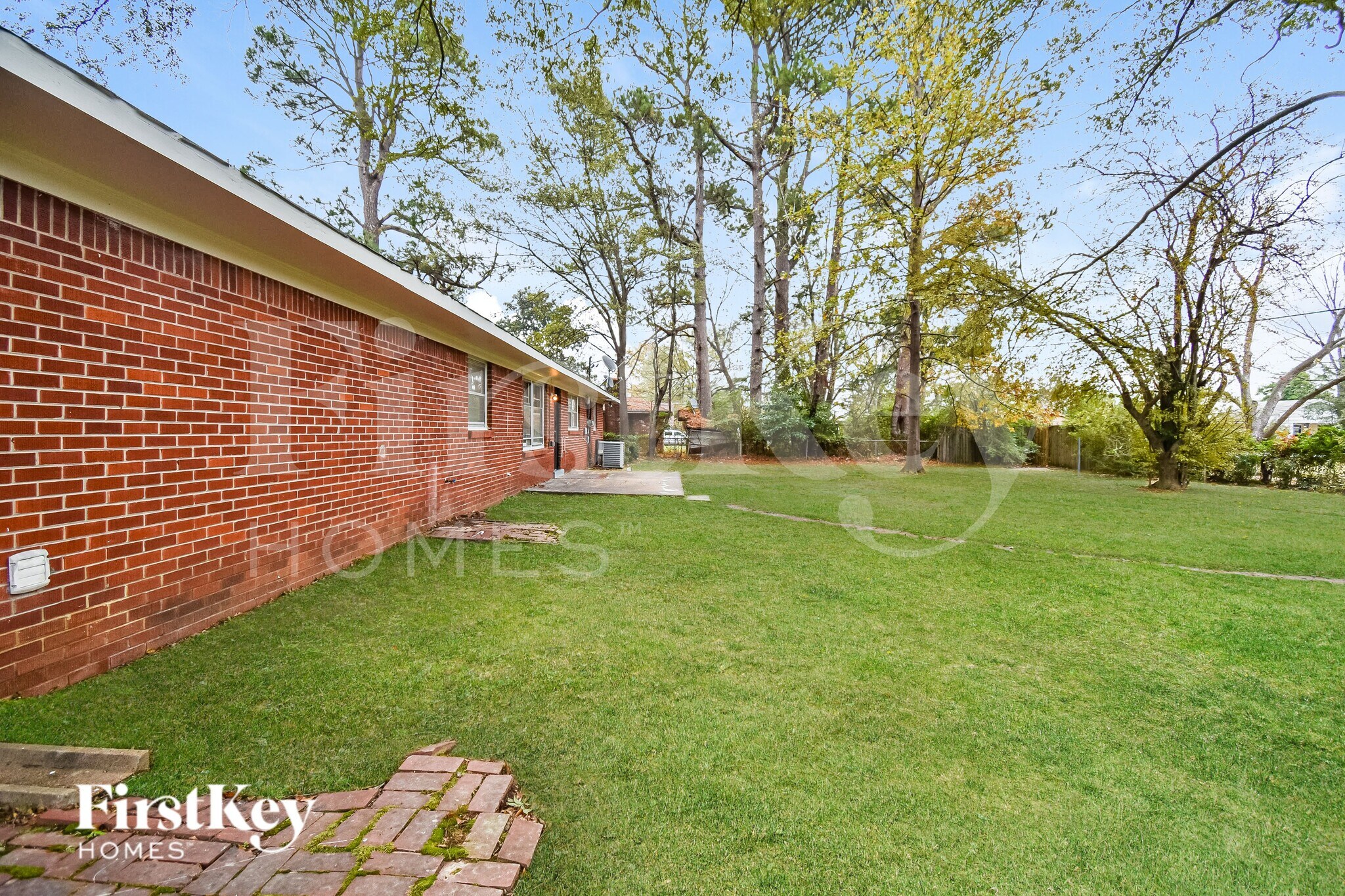 Building Photo - 1083 Richland Dr