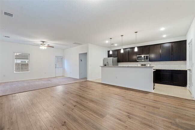 Building Photo - 149 Biscayne Dr