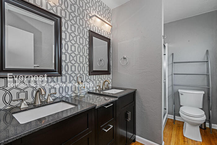 Building Photo - 5600 Tangerine Ave S